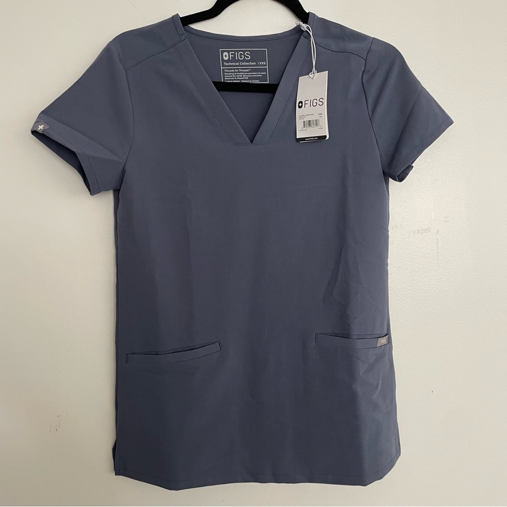 Women’s FIGS Casma Three-Pocket Scrub Top Space Navy 2699 Size XXS